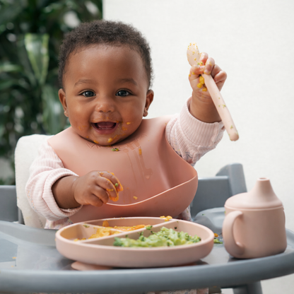 Safe & Stylish Silicone Feeding Set